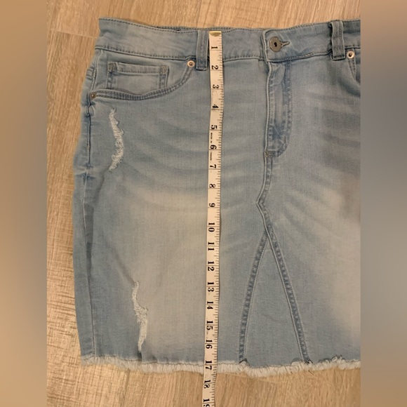 🩵Jeaniologie Distressed Denim Mini Skirt🩵 - Picture 6 of 12